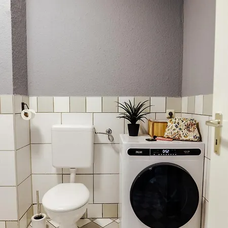 Апартаменты Stilvolle Fuer 4, Wlan - Kueche, Salt Вайсенфельс